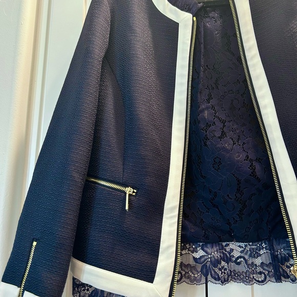 Ted Baker jacket with lace trim - beautiful navy color. Never worn, size 2 - Picture 5 of 6